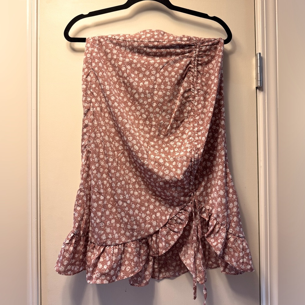 NWOT Floral Pink Ruffle Skirt Size Medium